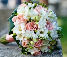 Букет невесты: что делать после свадьбы с символом любви и счастья?